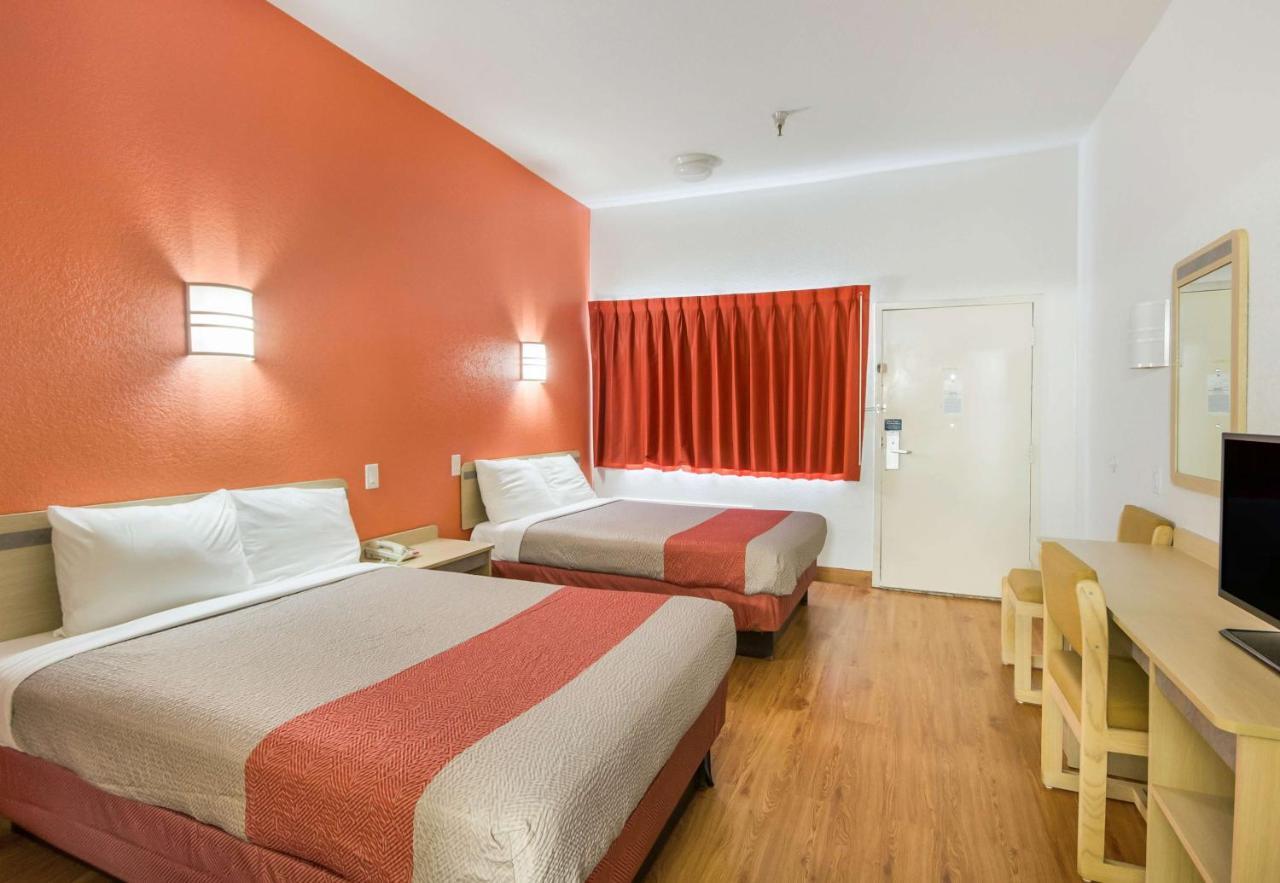 Motel 6-Humble, Tx Eksteriør bilde