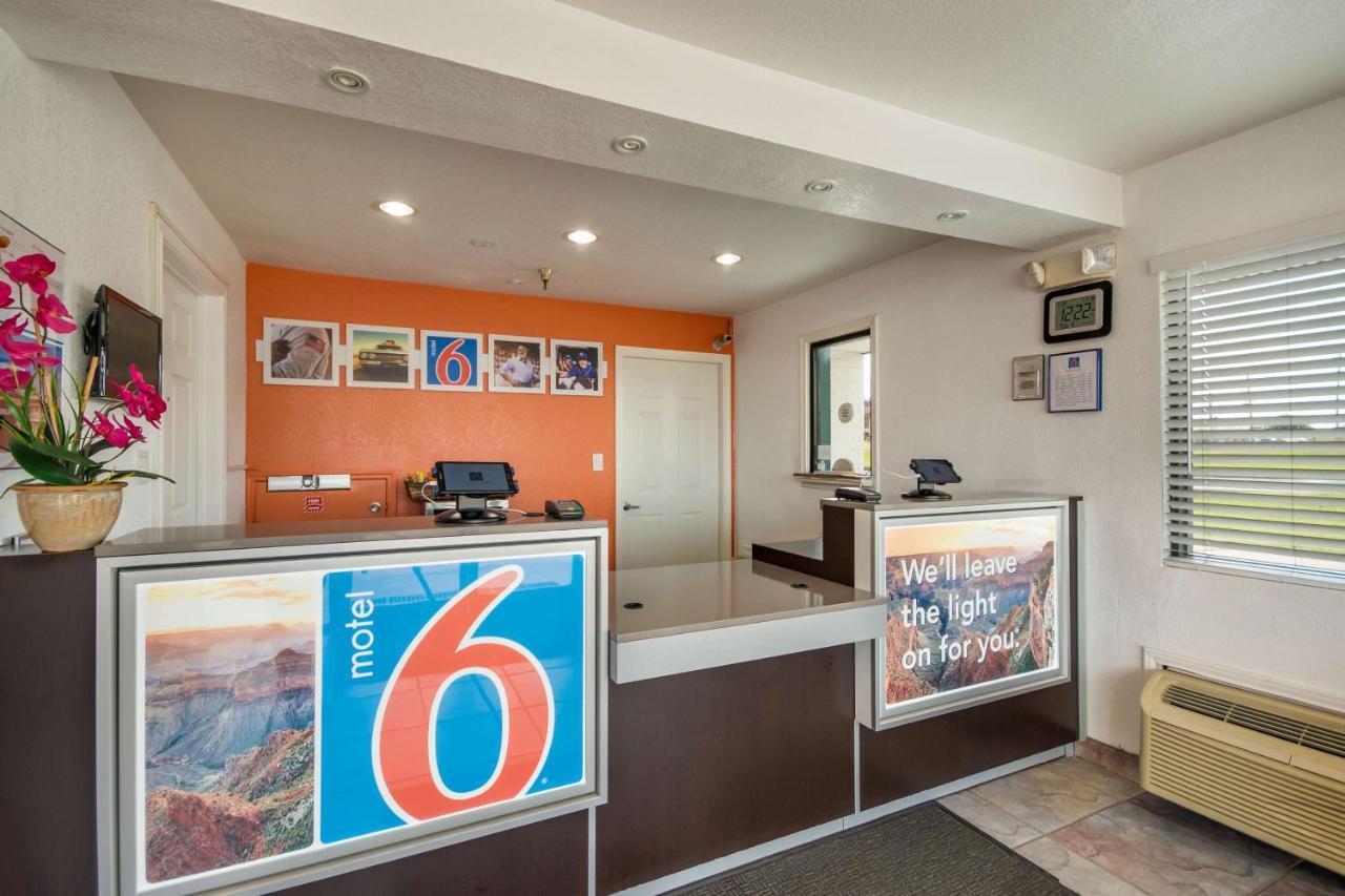 Motel 6-Humble, Tx Eksteriør bilde