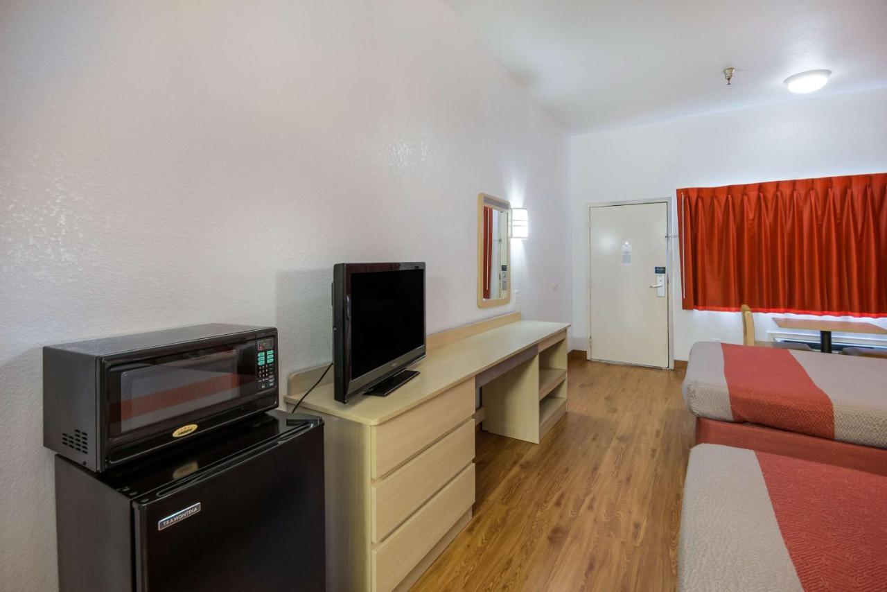 Motel 6-Humble, Tx Eksteriør bilde