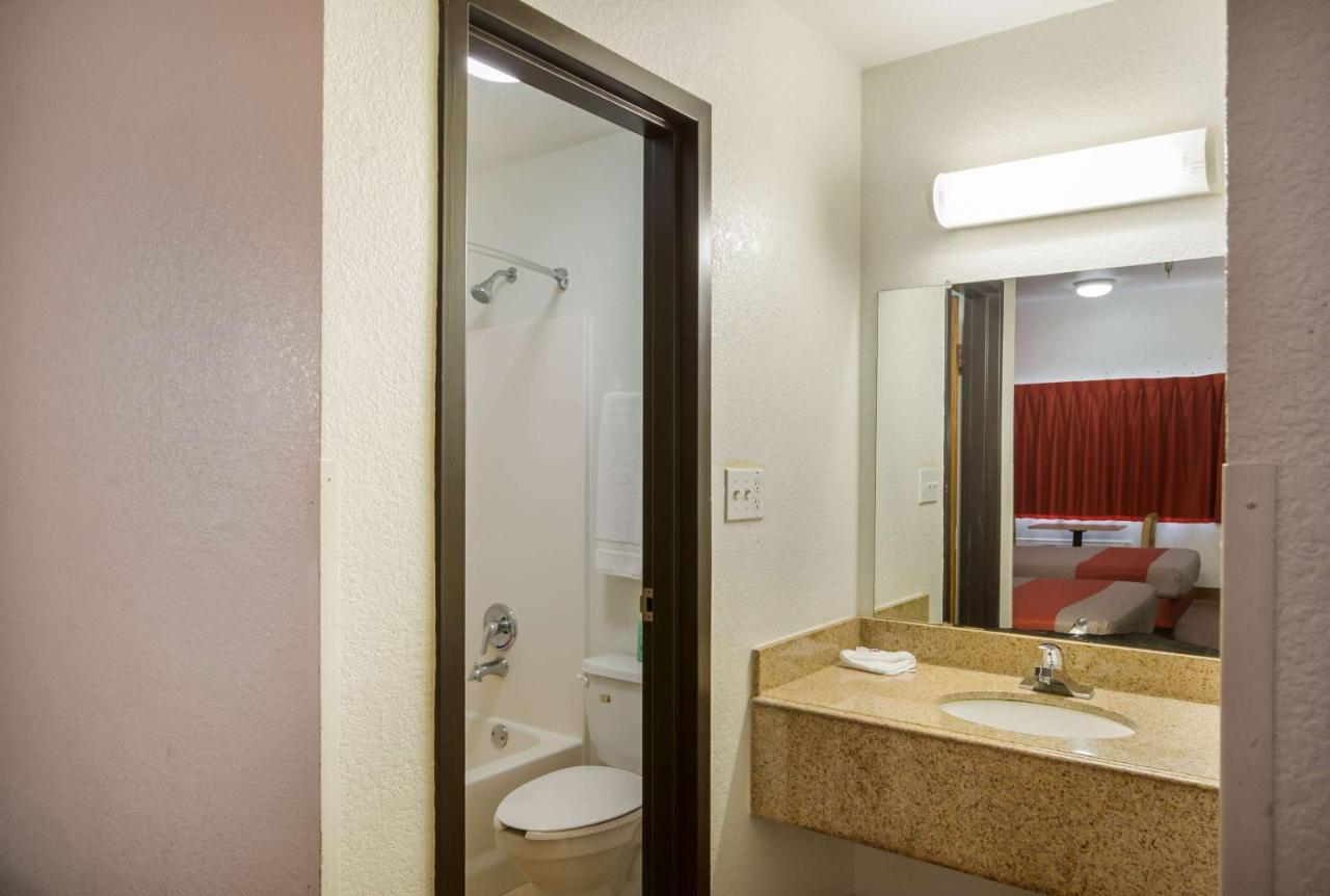 Motel 6-Humble, Tx Eksteriør bilde